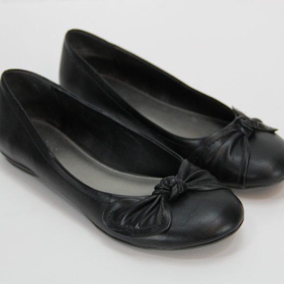 womens black flats with bow